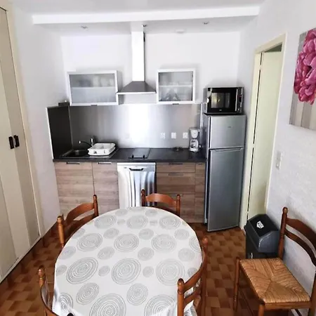 3 For 7 People Apartament Leucate